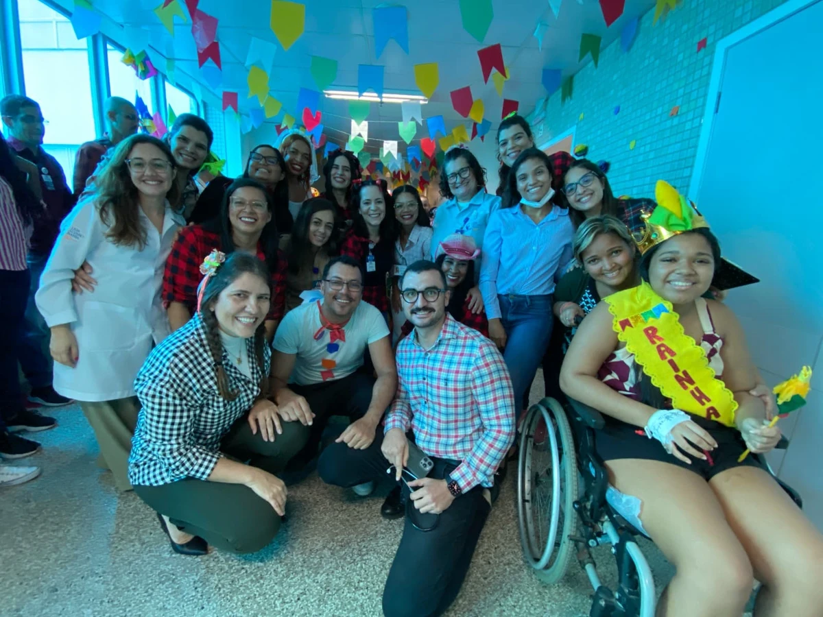 A equipe e pacientes do HEC por Caio Brito/Ascom HEC