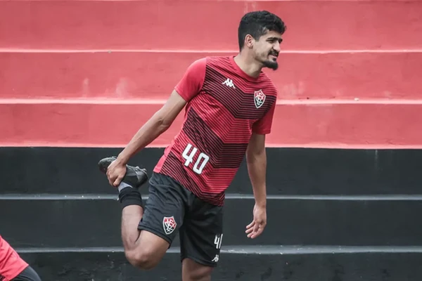Ramon Menezes atualmente defende o Ceará  por Letícia Martins / Divulgação 