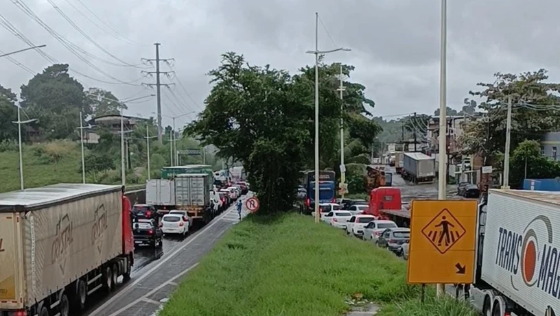 Imagem - Todo ano a mesma agonia: veja como foi o sufoco pra sair de Salvador pela BR 324
