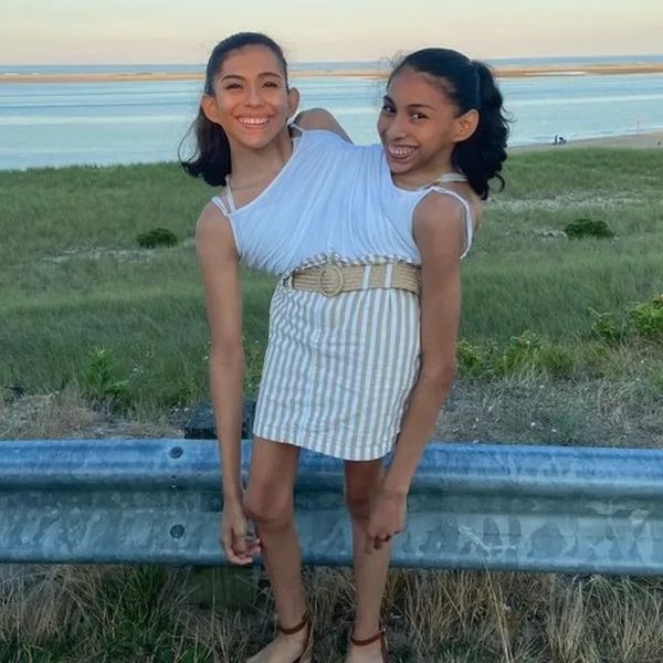 Carmen e Lupita Andrade, de 22 anos por Reprodução