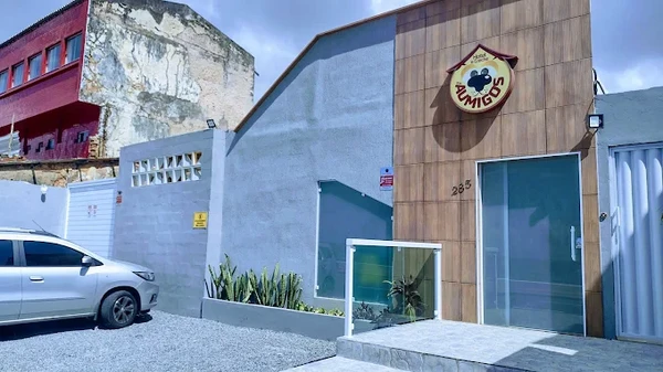 Creche e Hotel dos Aumigos por Reprodução