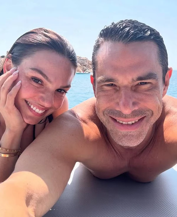 Lua de mel do casal foi de luxo por Reprodução