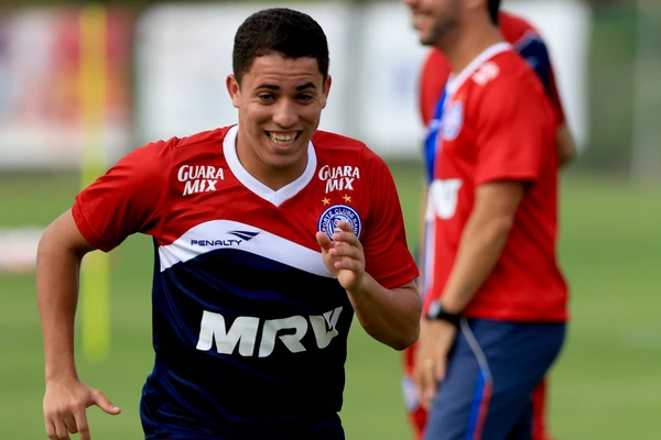 Rômulo está no Chengdu Rongcheng FC por Felipe Oliveira/EC Bahia