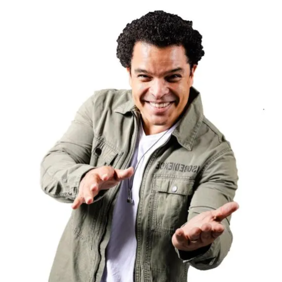 Adelmo Casé  por Divulgação