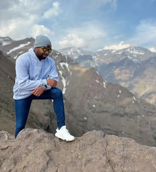 Davi Brito foi ao Chile na primavera e, agora, vai voltar para conhecer a neve por Reprodução