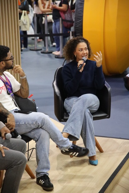 Fabíula Nascimento é uma das vozes dos audiolivros da Audible