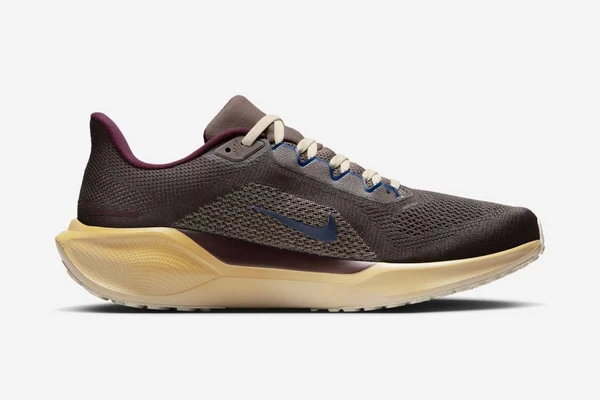 Nike Air Zoom Pegasus por Reprodução