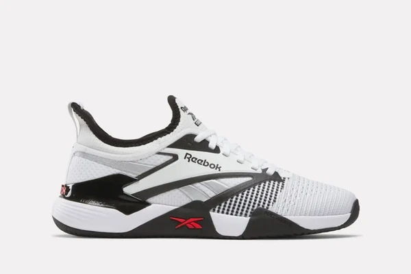 Reebok Nano por Reprodução