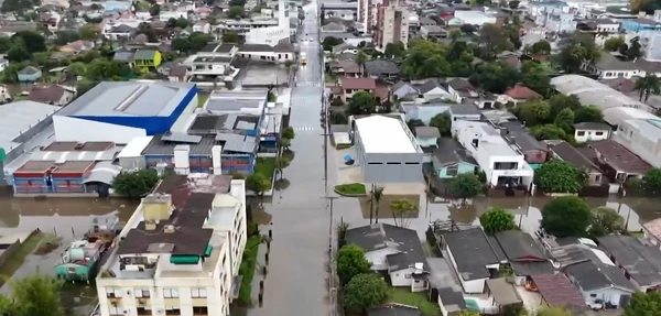 Três pessoas morreram e uma está desaparecida por Reprodução/RBS TV