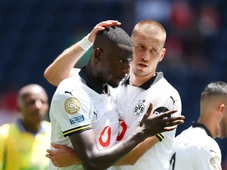 Imagem - Borussia passa sufoco, mas vence o Sundowns em jogo de sete gols