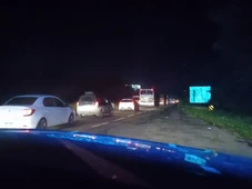 Imagem - BR-324 tem trânsito a 30km/h no sentido Salvador-Feira