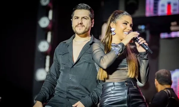 Banda Magníficos durante show por Reprodução