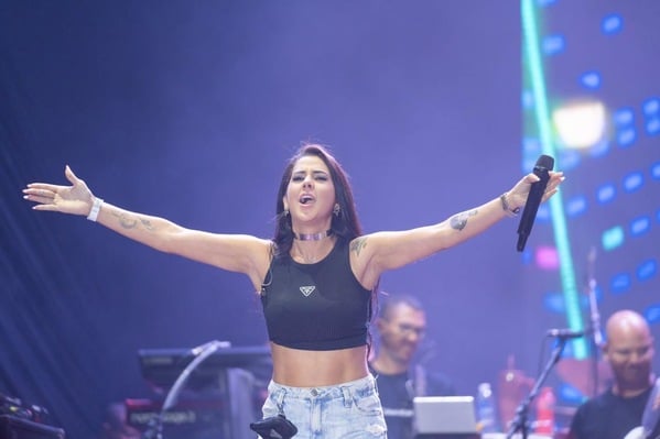 Larissa Marques por Reprodução