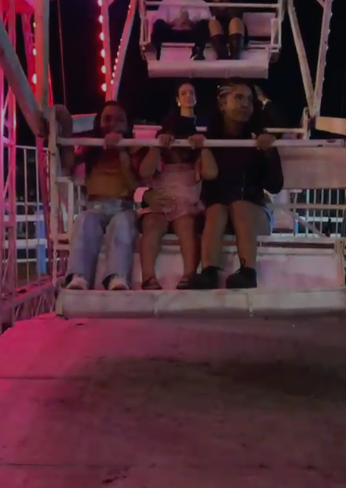 Meninas foram filmadas antes do incidente  por Acervo pessoal