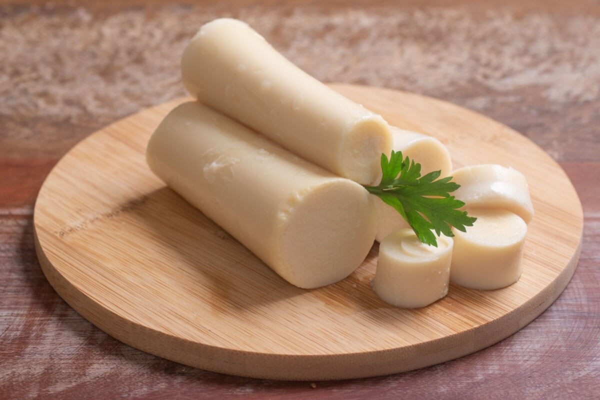 O palmito é um alimento versátil e nutritivo (Imagem: rodrigobark | Shutterstock)