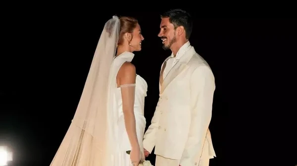 Giovanna Lancellotti e Gabriel David se casam no Cristo Redentor     