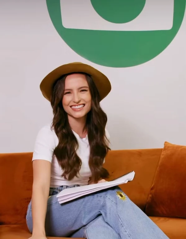 Larissa Manoela está no elenco da novela 