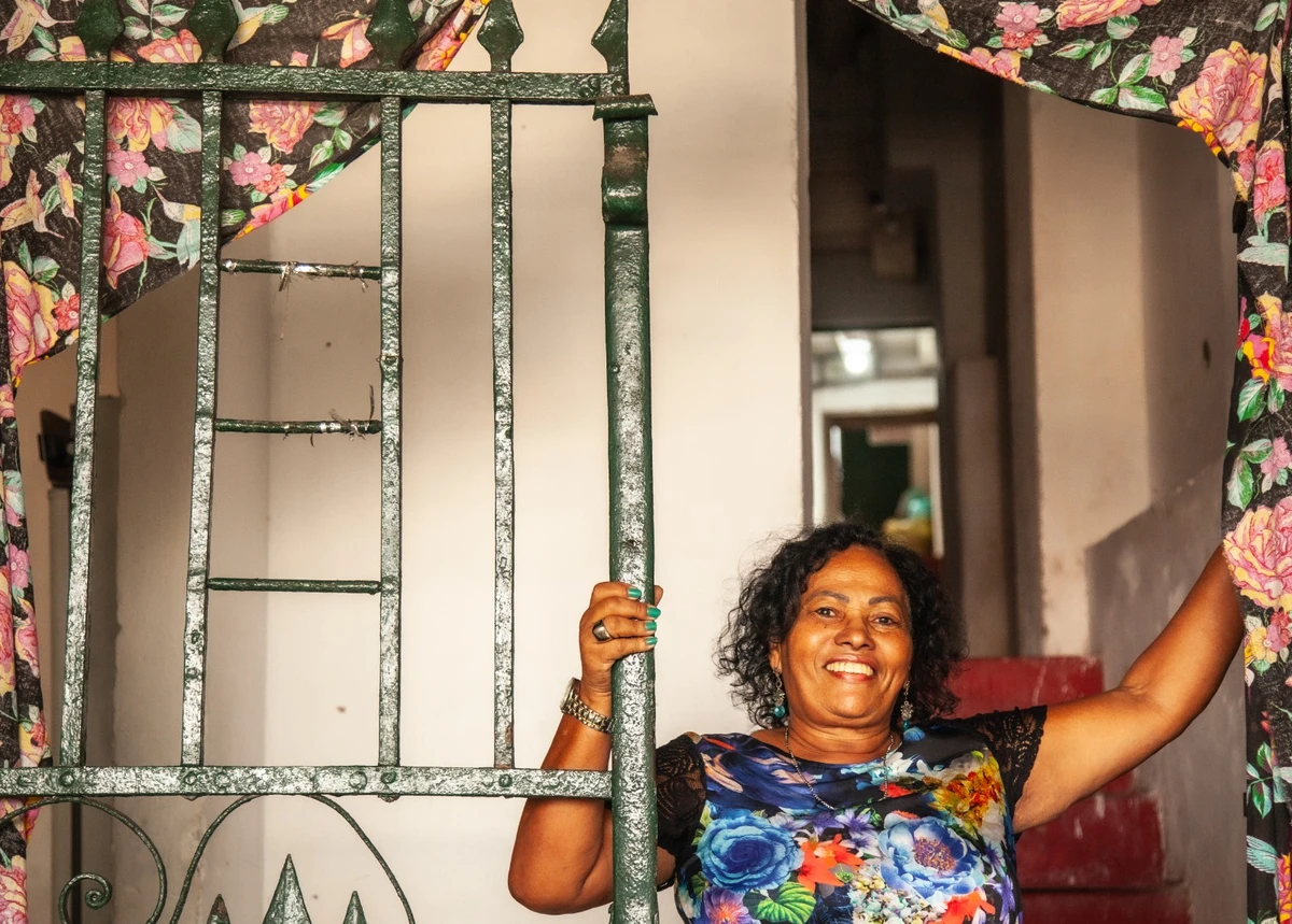 Marizete Nascimento, 77 anos, contadora aposentada, preside a Associação Cultural Asa Branca dos Forrozeiros da Bahia