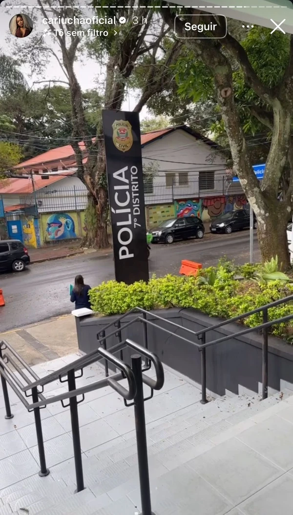 Stories de Cariúcha na delegacia
