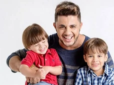 Imagem - Como estão hoje os filhos de Cristiano Araújo, 10 anos após a morte do cantor?