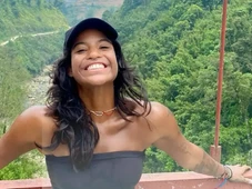 Imagem - Brasileira que caiu em trilha de vulcão na Indonésia é encontrada morta
