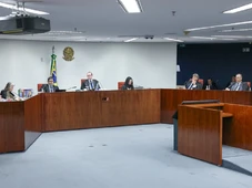 Imagem - STF mantém vínculo de emprego entre motoboy e empresa de logística