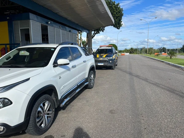 Abordagem foi realizada nesta terça-feira (24)