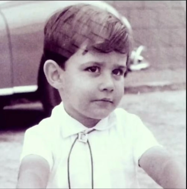 William Bonner em fotos antigas por Reprodução/Instagram