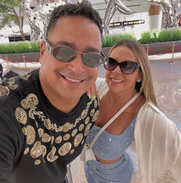 Xanddy e Carla Perez