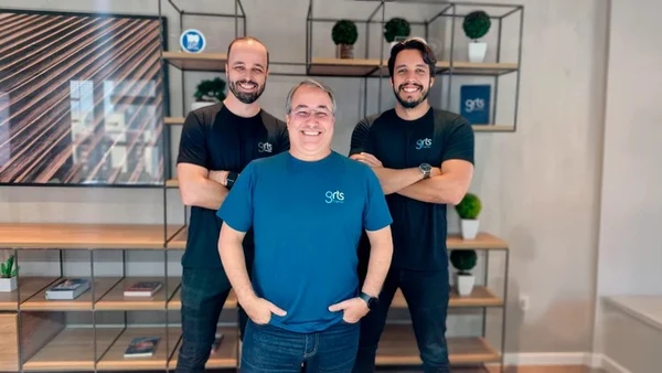  Fernando Bueno (sócio), Uirá Menezes (CEO) e Victor Pastore (sócio), da GRTS Digital
