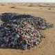 Imagem - O deserto virou lixão de roupas: as imagens chocantes que o mundo ignora