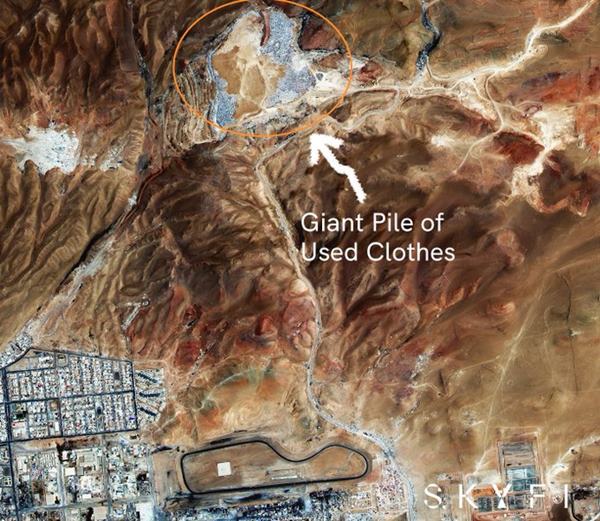 A empresa de monitoramento via satélite SkuFi anunciou registros no lixão de roupas que se formou no Deserto do Atacama, no Chile por Reprodução