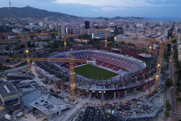 Camp Nou em reforma por Divulgação/Barcelona