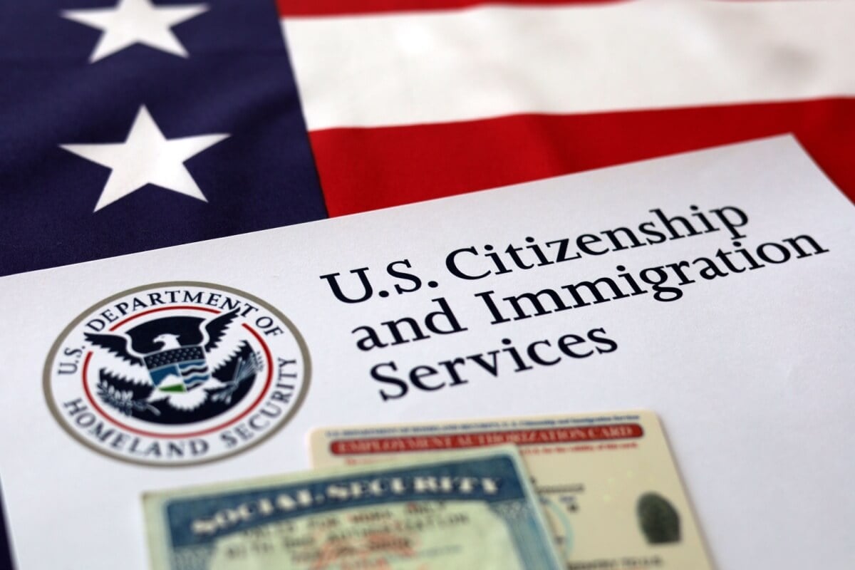 Boatos sobre imigração para os Estados Unidos aumentam decisões arriscadas (Imagem: danielfela | Shutterstock) 