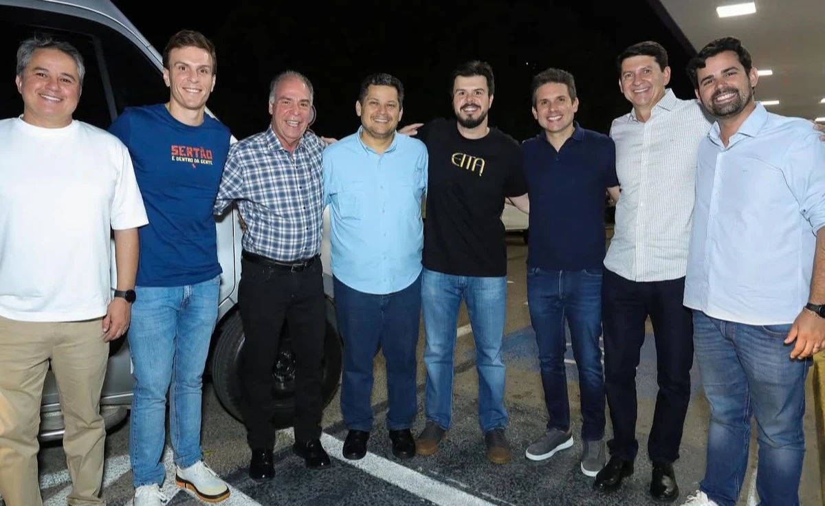 Efraim Filho, Miguel, Fernando, Davi Alcolumbre, Fernando Filho, Hugo Motta, Simão e Ricardo Coelho.