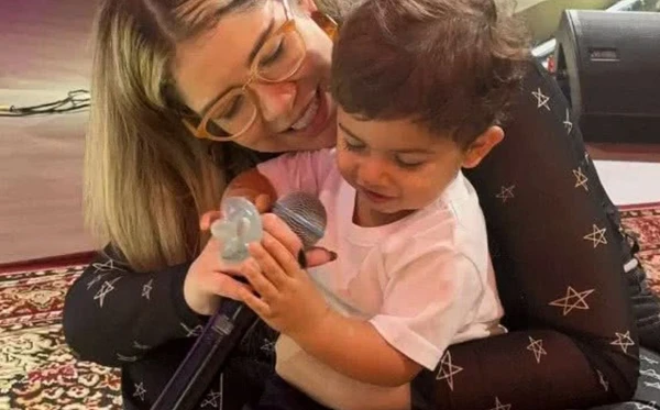 Marília Mendonça e Léo