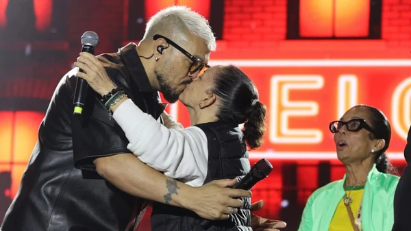 Tânia Yoshida (PSD) beijou Belo no último dia do Arraiá de Berimbau 