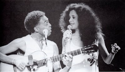 Gilberto Gil e Gal Costa por Reprodução/Beti Niemeyer