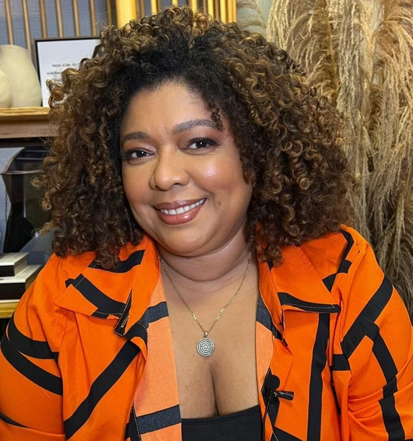 Jornalista Silvana Oliveira por Reprodução/Redes Sociais 
