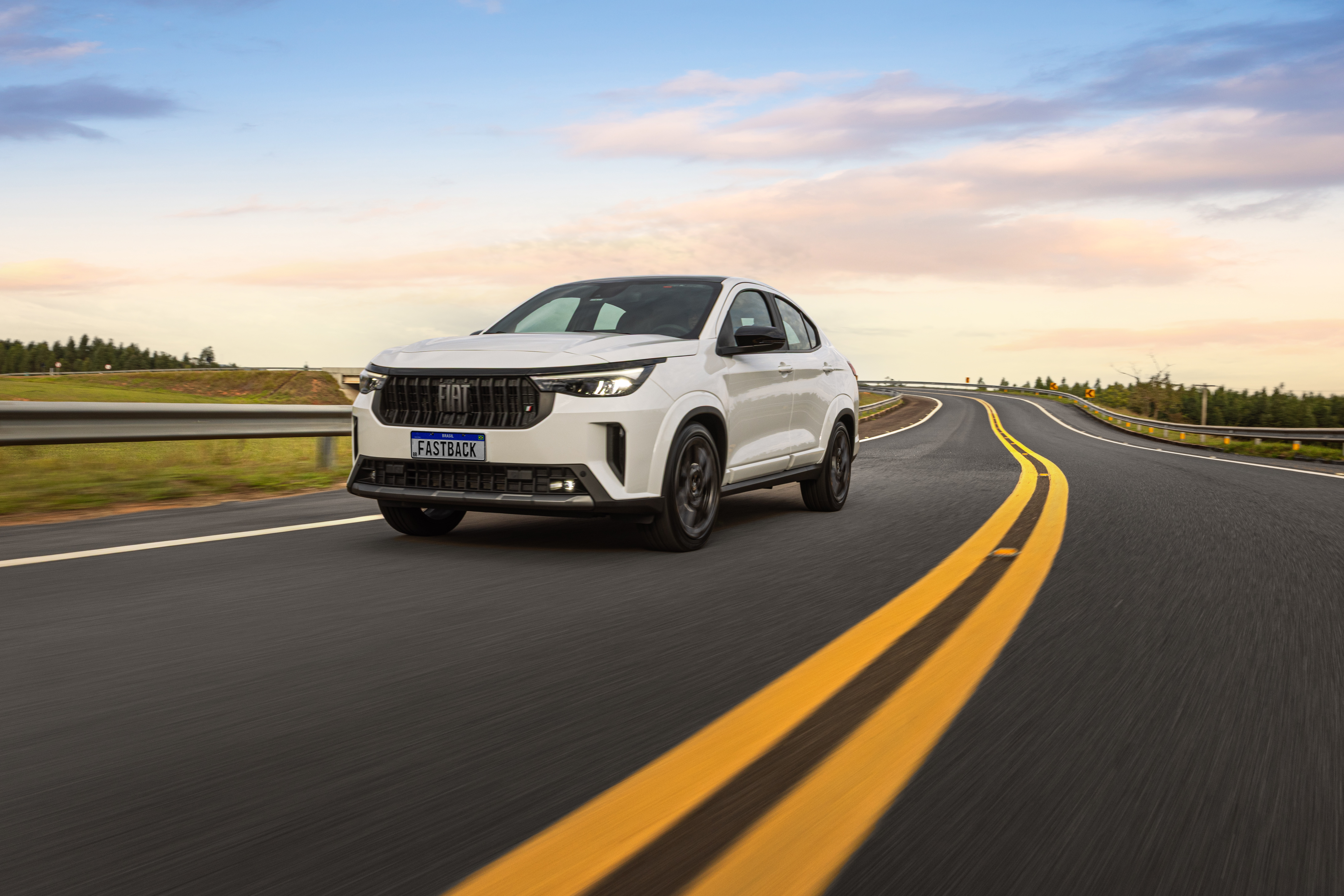 Fastback: a partir de R$ 119.990
Categorias: Uber X, Comfort e Black por Divulgação