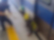 Imagem - Homem fica prensado em metrô de Salvador ao tentar atravessar trilhos