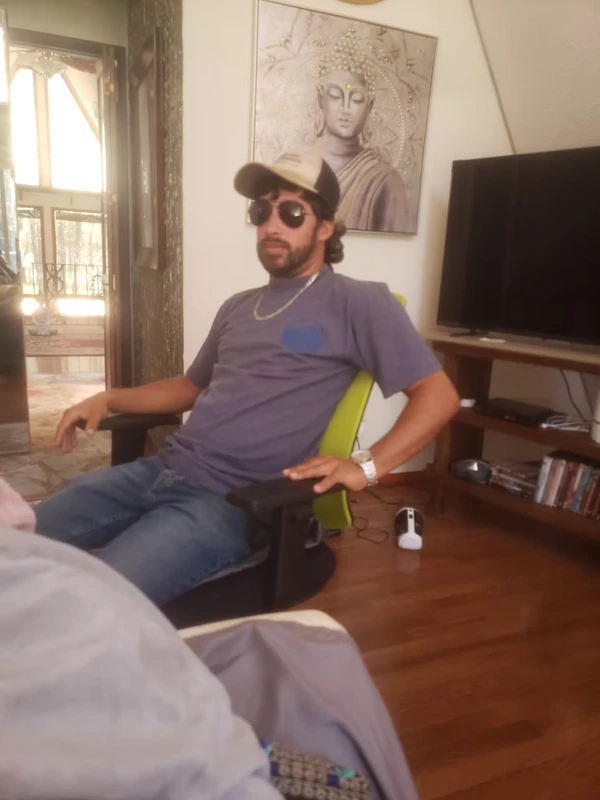 Dakota Posey é neto de Raul Seixas por Reprodução/Facebook