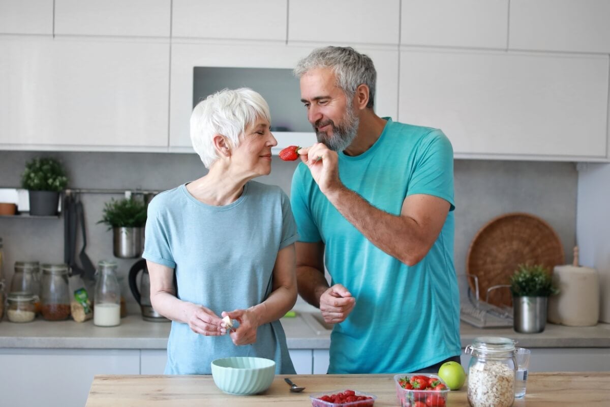 Alimentos ricos em polifenóis estão associados a uma vida mais longa e saudável (Imagem: pics five | Shutterstock) 