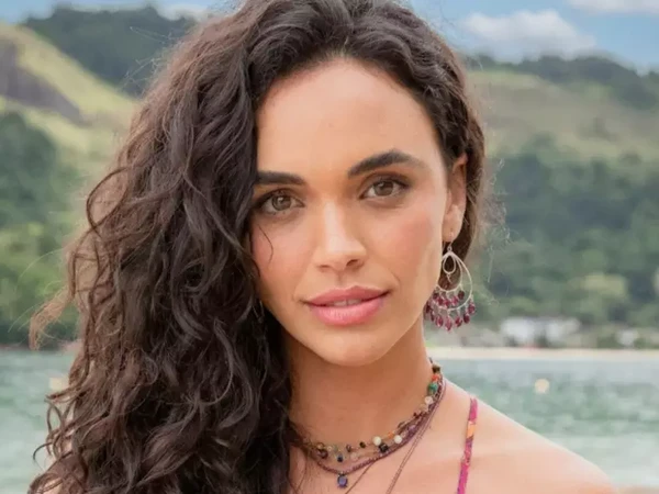 Giovana Cordeiro por Reprodução