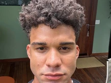 Imagem - Baiano, Lucas Leto reflete sobre projeção de Vale Tudo e destaca raízes: 'Pernambués me preparou para o mundo'