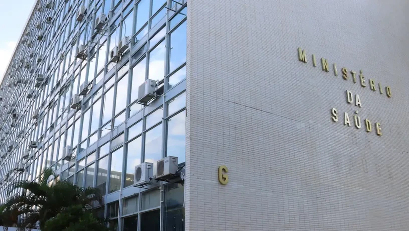 Imagem - Ministério da Saúde abre vagas em concurso com salários de até R$ 13,4 mil
