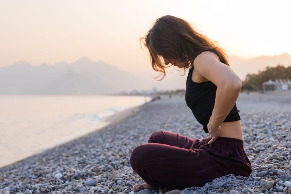 O vácuo abdominal deve ser praticado com alguns cuidados (Imagem: Kandybka Alina | Shutterstock)