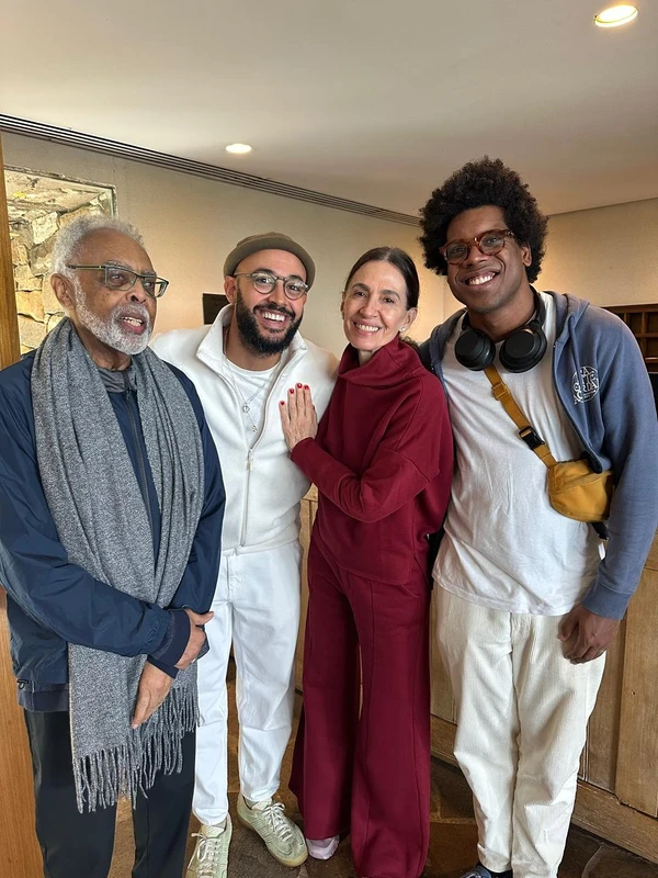 Gilberto Gil com a família por Reprodução/Instagram