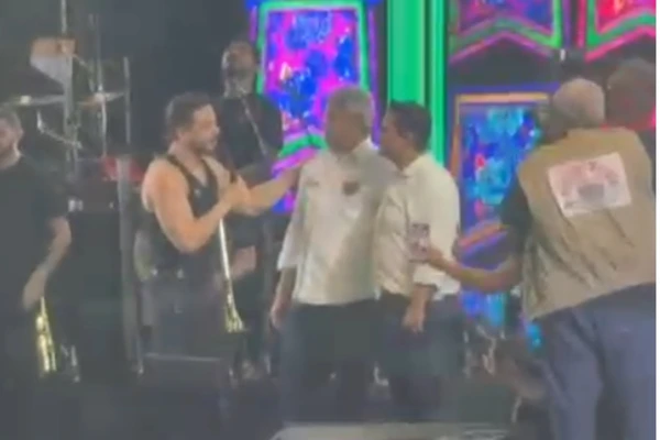 Jerônimo subiu ao palco