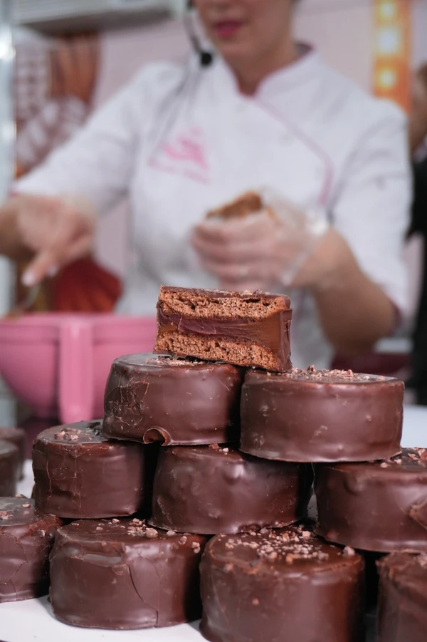 Conheça baianos que plantam cacau e produzem chocolate longe da Bahia